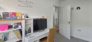 Photo 17- click for photo gallery